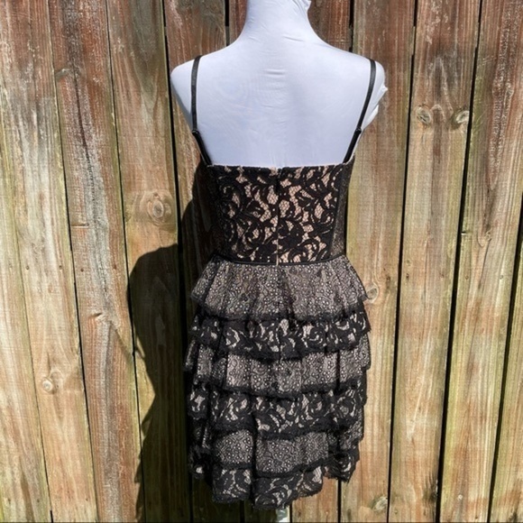 BCBGMAXAZRIA Black Nude Lace Tiered Skirt Ellie Dress 8 - Picture 11 of 16